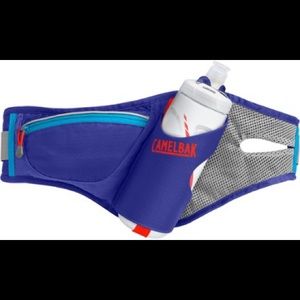Podium Run Hydration Belt - 24. fl. oz.